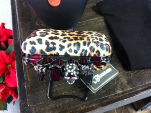 blossom leopard clutch